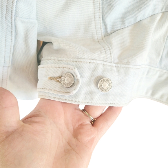 RARE Vintage Levi's Quilted Patchwork Bleached Light Wash Denim Trucker Jacket - Picture 6 of 9